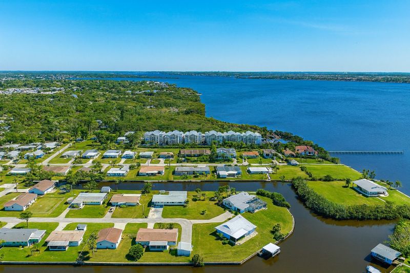 Best Bathtub Installation pros in Ellenton, FL